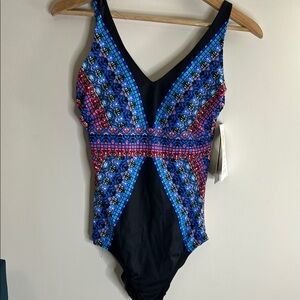 Women’s Embrace Your Curves Colorful One Piece‎ Swimsuit, large NWT